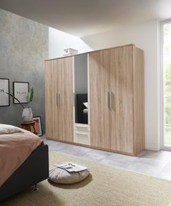 Priess Kleiderschrank