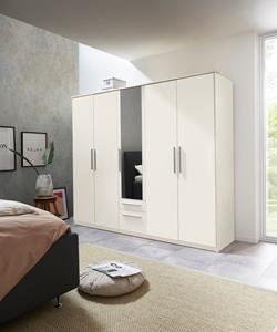 Priess Kleiderschrank