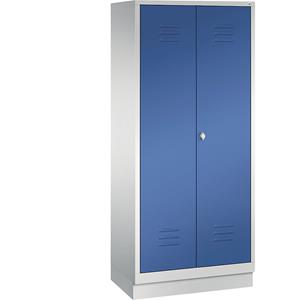 C+P CLASSIC Garderobenschrank mit Sockel, 4 Fachböden, Kleiderstange, Abteile 2 x 400 mm, lichtgrau / enzianblau