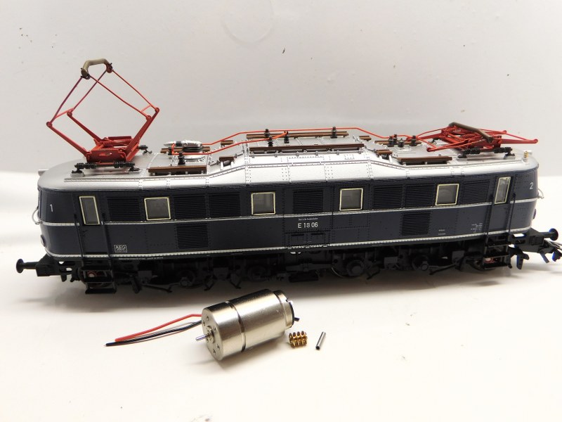 Crazytoys micromotor HM003G motor ombouwset voor Märklin BR 119, BR 152, BR 182, BR 189, E 18, E 19, ES 64 F4, ÖBB Rh 1018, ÖBB Rh 1216, SBB Re 474, SJ Reihe 441