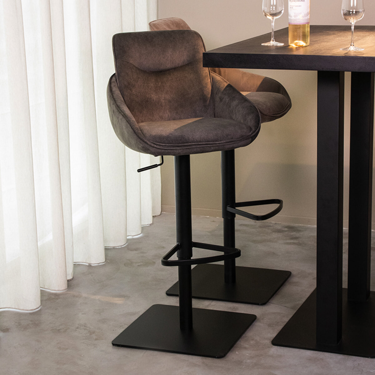 LABEL51 Draaibare Barkruk Beauty - Antraciet (zithoogte 56-82cm)