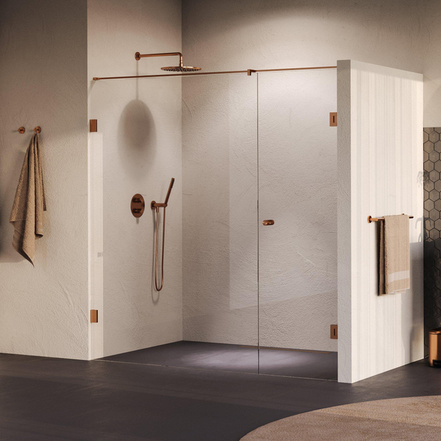 Brauer Void Carving Nisdeur - 2-delig - 200x200cm - 70cm draaideur aan muur - glascoating - omkeerbaar - helder glas - geborsteld koper PVD GS-VOCN2H70130200GK