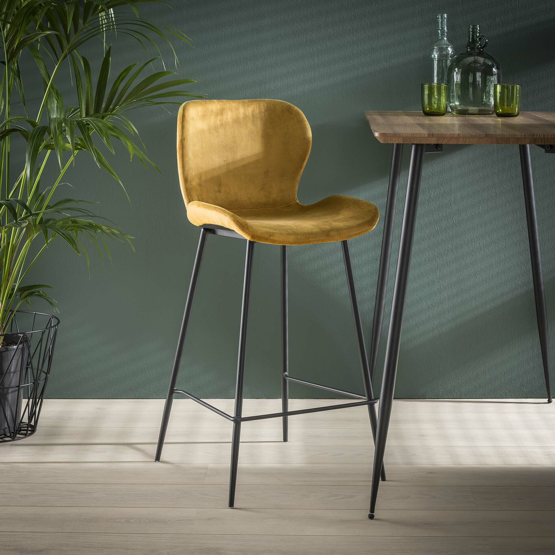 LifestyleFurn Barstoel Gael Velvet - Goud (zithoogte 67cm)