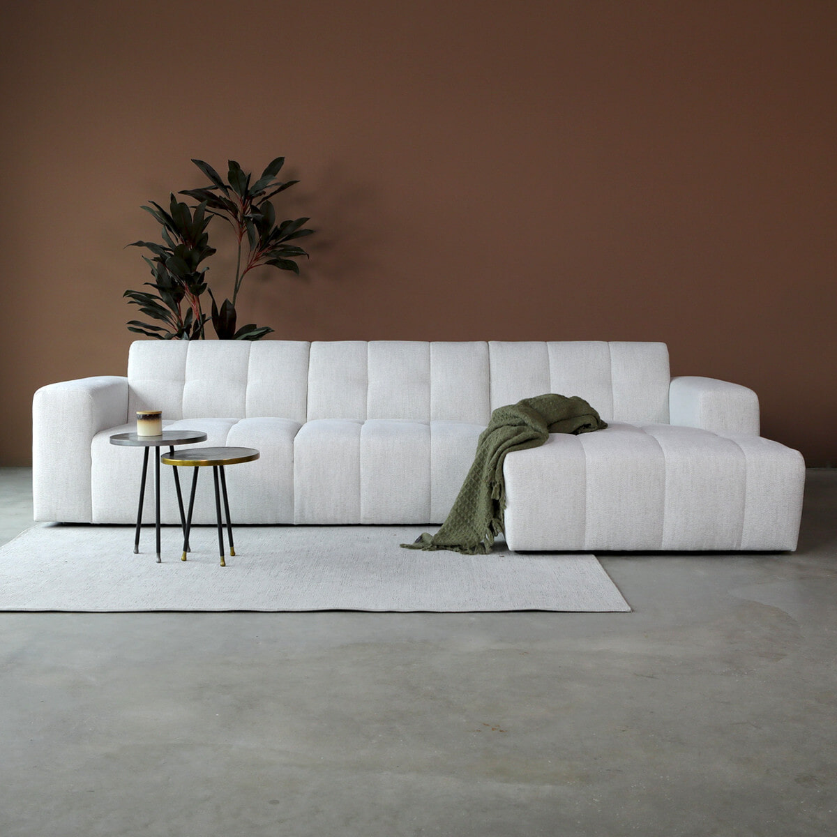 PEPP Interiors Loungebank Wave 305cm, met chaise longue rechts - Off White