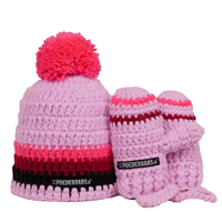 Poederbaas Roze babymuts met handschoentjes - roze/bordeauxrood/zwart