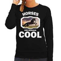 Bellatio Dieren paarden sweater zwart dames - horses are serious cool trui - cadeau sweater Zwart