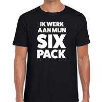 Bellatio Ik werk aan mijn SIX Pack tekst t-shirt Zwart