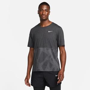 Nike Performance, Herren T-Shirt Df Run Division Core in schwarz, Sportbekleidung für Herren