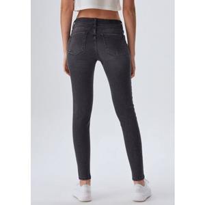 LTB Skinny-fit-Jeans LONIA, (1 tlg.), mit extra engem Beinverlauf, normal hoher Leibhöhe in gekürzter cropped Länge und mit Stretch-Anteil