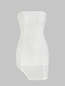 Zaful Texturiertes Trägerloses Asymmetrisches Kleid mit Ausschnitt