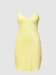 REVIEW Mini-jurk met hartvormige hals