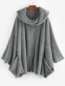 Rosegal Plus Size Batwing Sleeve Pockets Asymmetric Fleece Poncho
