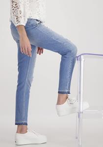 Monari Slim-fit-Jeans, im Destroyed-Look mit Perlen und Schmuck