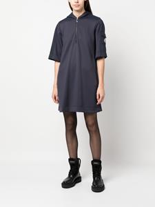 Moncler quarter-zip short-sleeve dress - Blauw