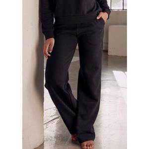 Bench. Sweatpants "-Weite Loungehose", mit Eingrifftaschen und Logodruck, Loungewear