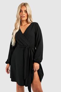 Boohoo Plus Wikkel Skater Jurk Met Ceintuur, Black