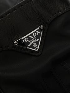 Prada Handschoenen met logo - Zwart