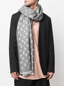 Alexander McQueen Sjaal met doodskopprint - Grijs