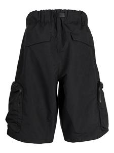 White Mountaineering Bermuda shorts met gespsluiting - Zwart