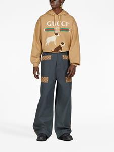 Gucci Sweater met logoprint - Beige