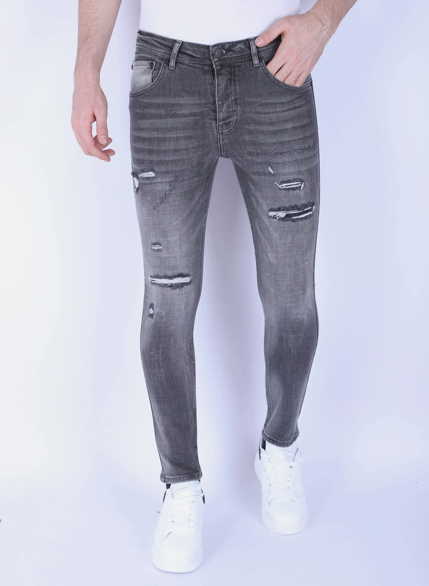 Local Fanatic Stonewashed slimfit jeans met stretch