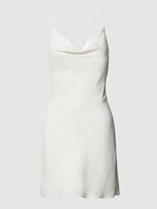 REVIEW Mini-jurk met cascadehals