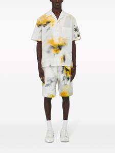 Alexander McQueen Bermuda shorts met abstracte print - Beige