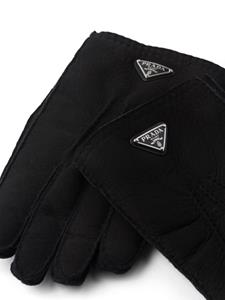 Prada triangle-logo sheepskin gloves - Zwart