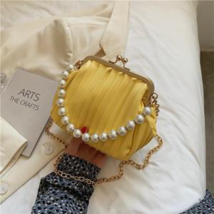 Shein bag Nieuwe Retro Textuur Pearl Handtas Koreaanse versie van persoonlijkheid Eenvoudige Pure Color Cloud Bag Chain Messenger Bag