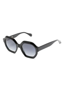 GIGI STUDIOS Janet zonnebril met zeshoekig montuur - Zwart