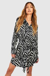 Boohoo Blouse Jurk Met Abstracte Print En Ceintuur, Black