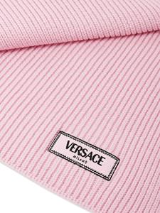 Versace logo-patch ribbed-knit wool scarf - Roze