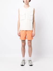 This Is Never That Shorts met geborduurd logo - Oranje