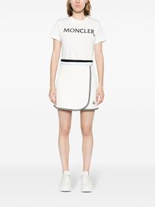 Moncler logo-patch wrap miniskirt - Wit
