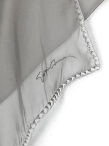 Giorgio Armani Semi-doorzichtige sjaal met logo - Grijs