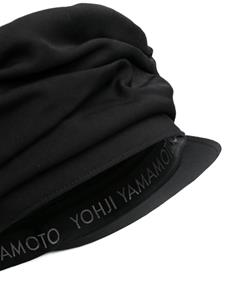 Yohji Yamamoto Gedrapeerde baret - Zwart