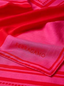 Ferragamo Sjaal met print - Rood