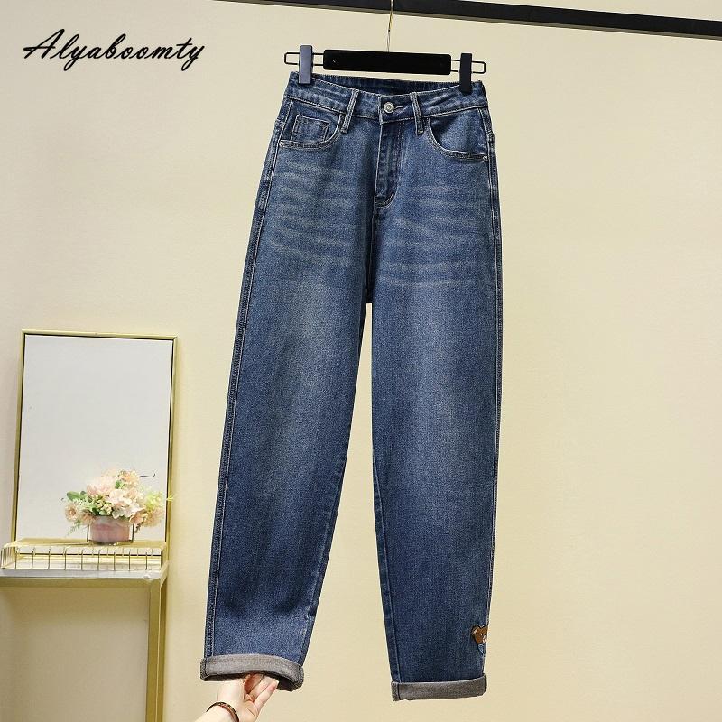 Alyaboomty Plus Size Dames Herfst Lente Blauwe Jeans Hoge Taille Vintage Borduren Beer Brief Denim Broek Elegante Grote Maat Koreaanse Harem Jeans