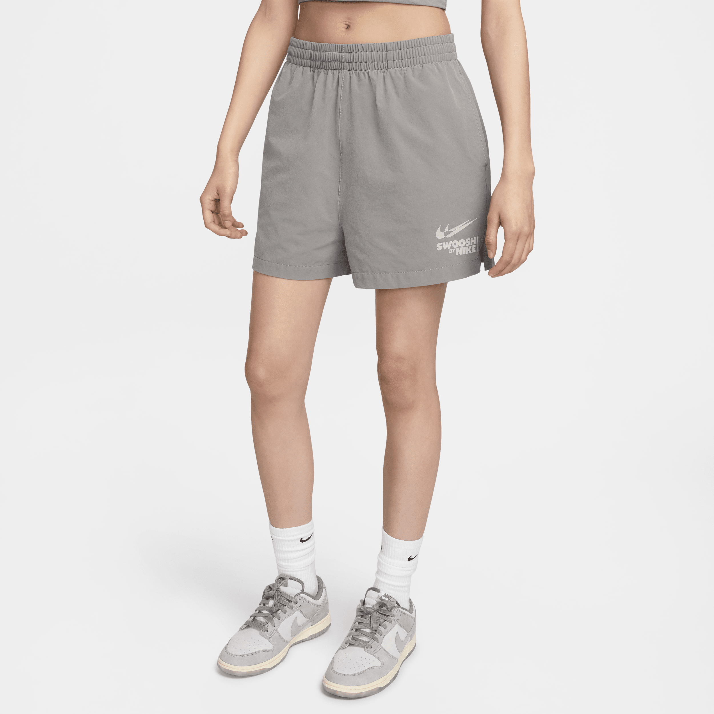 Nike Sportswear Geweven damesshorts - Grijs