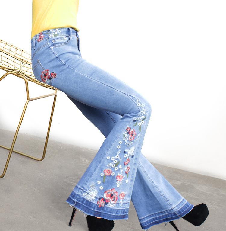 Omena Maat S-3XL Flare jeans met elastisch borduursel