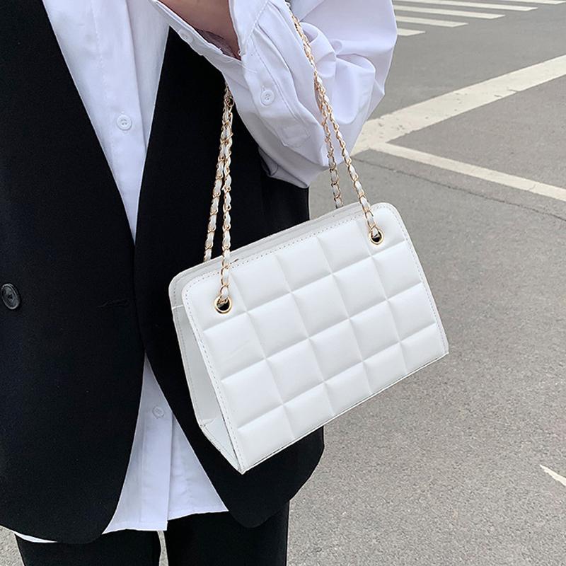 JunChengMY New Chain Checker Bag Women's Fashion Shoulder Bag Trend Retro Crossbody Bag