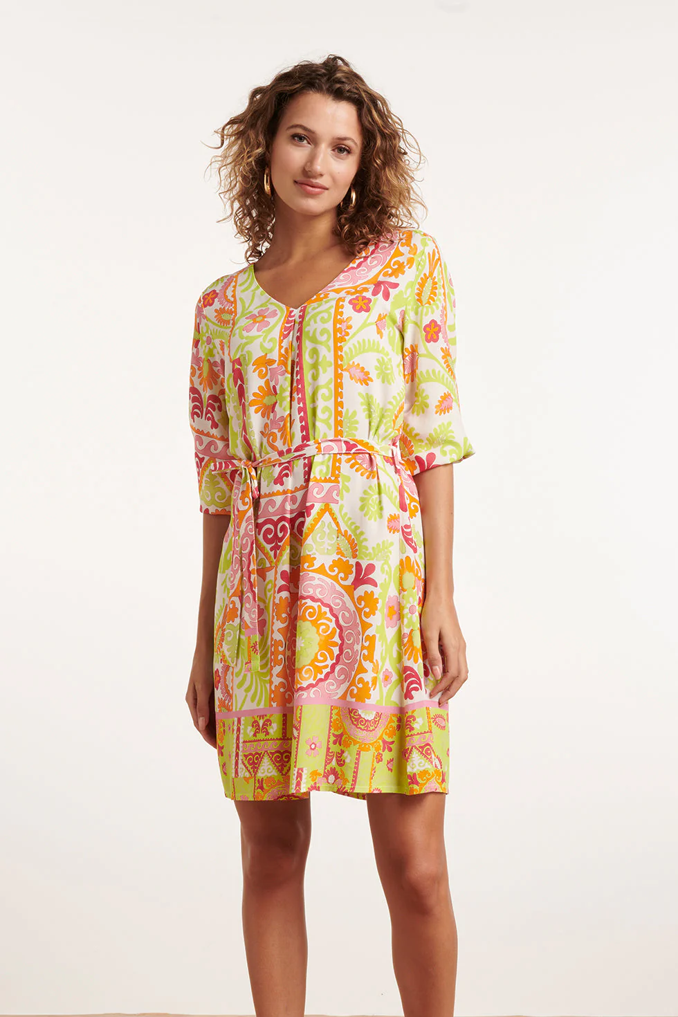 Smashed Lemon 24374 dames korte jurk met multicolor ornament print