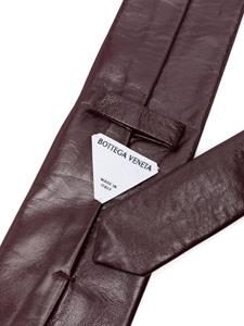 Bottega Veneta cracked-effect leather tie - Rood