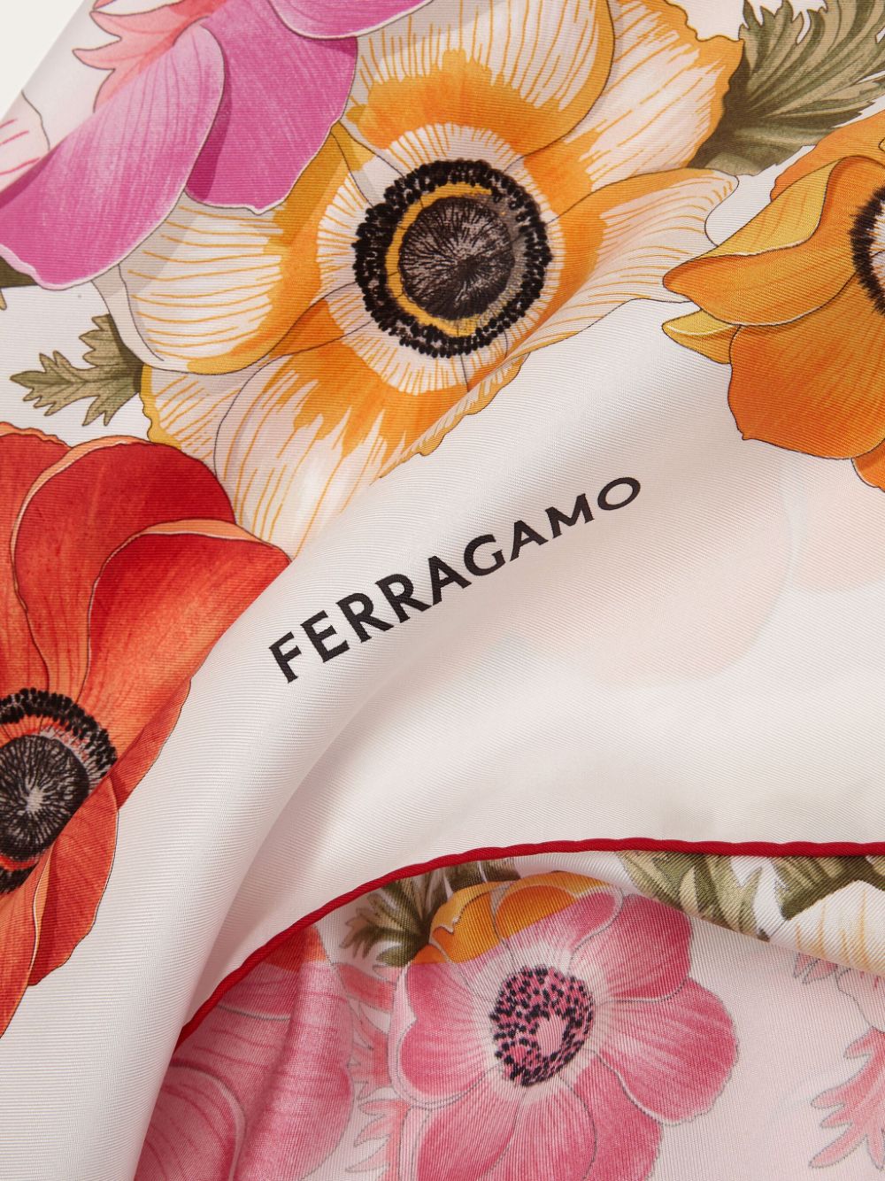Ferragamo Anemone-print silk scarf - Roze