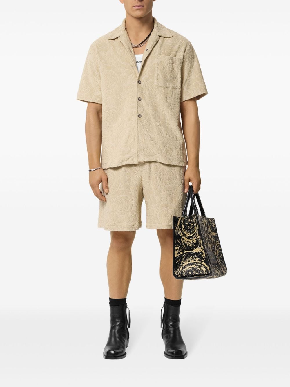Versace Bermusa shorts met Barocco patroon - Beige