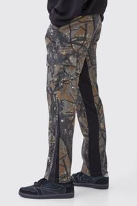 Boohoo Forrest Camo Slim Fit Cargo Broek Met Gusset Detail En Wijde Pijpen, Brown