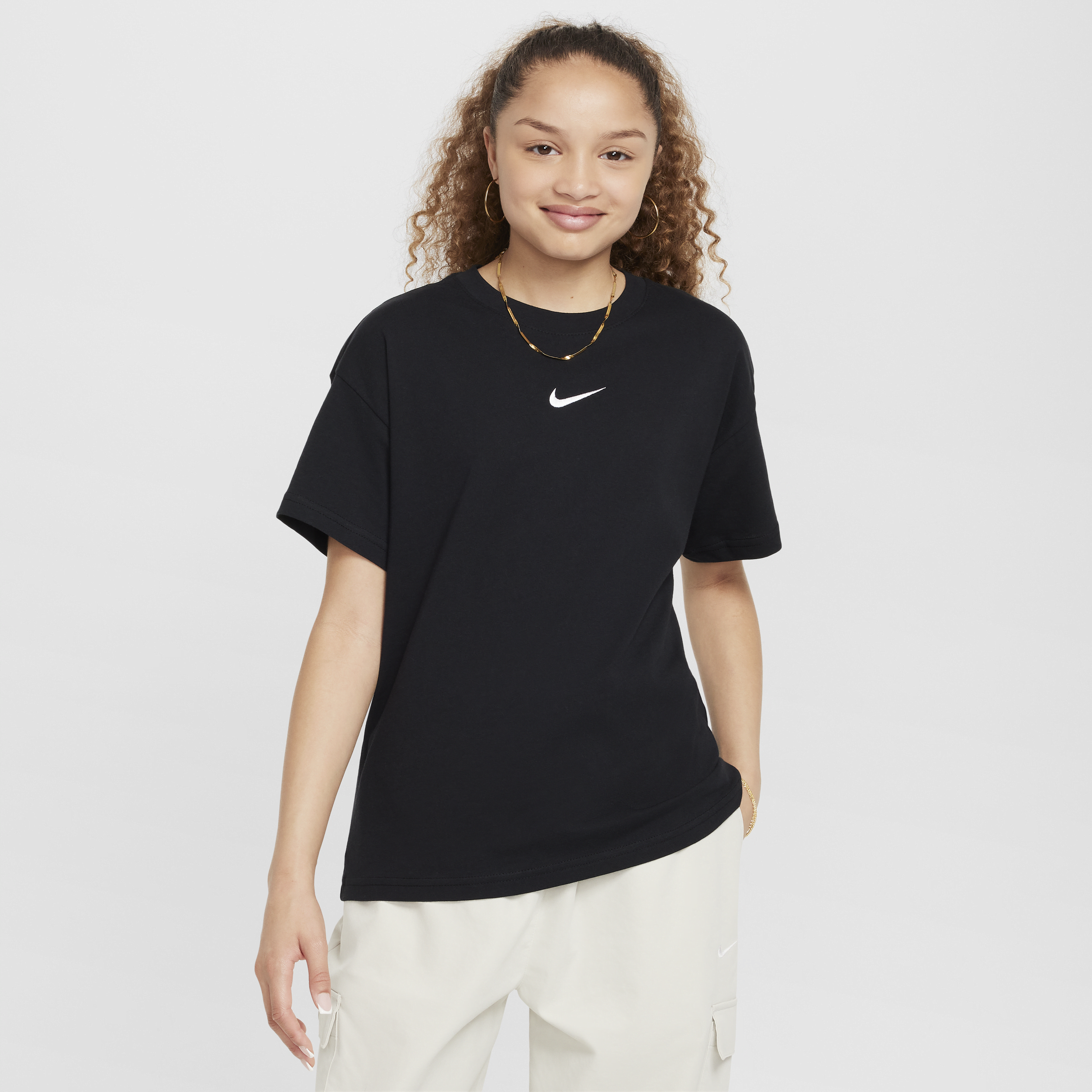 Nike Sportswear Essential T-shirt voor meisjes - Zwart