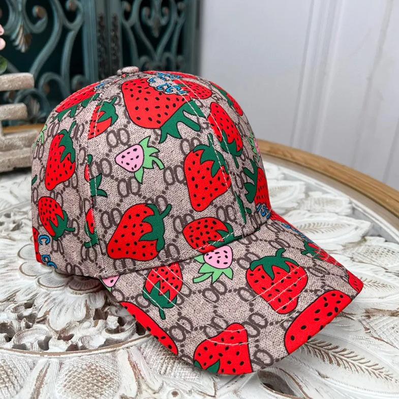 The Hats Strawberry Baseball Cap Cute Fashionable Versatile Peaked Cap Sun Protection Hat