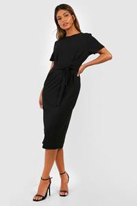 Boohoo Geplooide Crêpe Midi Jurk Met Ceintuur, Black