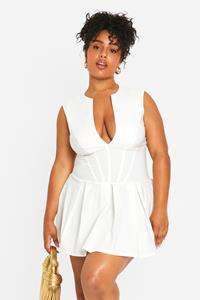 Boohoo Plus Jurk Met Korset Detail, Laag Decolleté En Geplooide Zoom, Cream